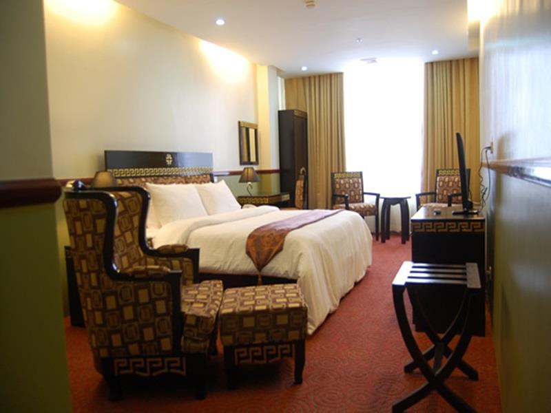 โอโย 838 มะนิลา คราวน์ พาเลซ โฮเทล  Hotel ภายนอก รูปภาพ