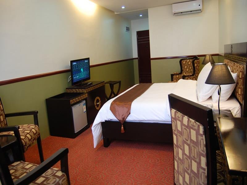 โอโย 838 มะนิลา คราวน์ พาเลซ โฮเทล  Hotel ภายนอก รูปภาพ