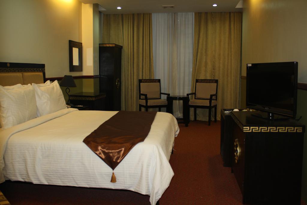 โอโย 838 มะนิลา คราวน์ พาเลซ โฮเทล  Hotel ห้อง รูปภาพ