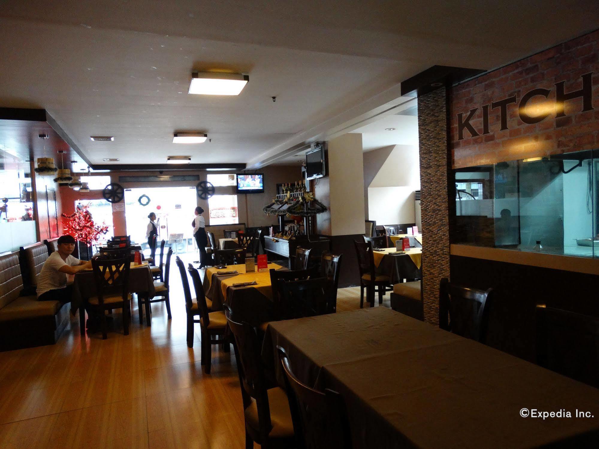 โอโย 838 มะนิลา คราวน์ พาเลซ โฮเทล  Hotel ภายนอก รูปภาพ